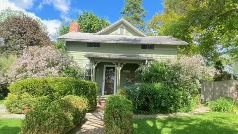59 S Main St, Potter, NY 14544