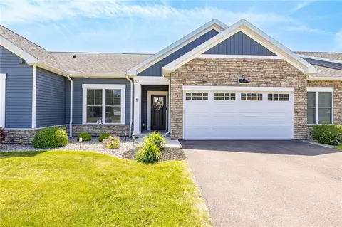 63 Autumn Leaf Trl, Webster, NY 14580