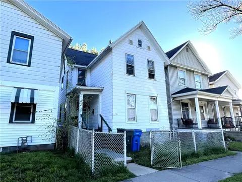 74 Weld St, Rochester, NY 14605