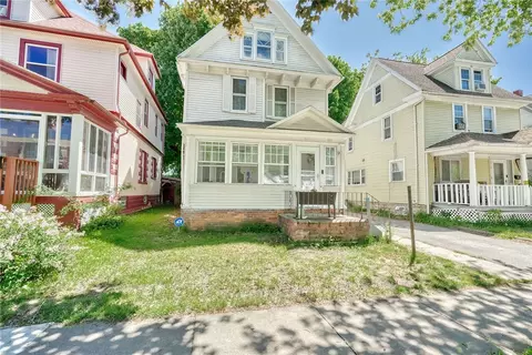 111 Rosewood Ter, Rochester, NY 14609