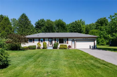 1254 Shoecraft Rd, Webster, NY 14580