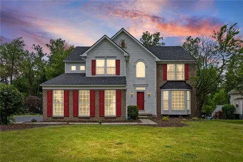 1310 Surrey Gdn, Webster, NY 14580