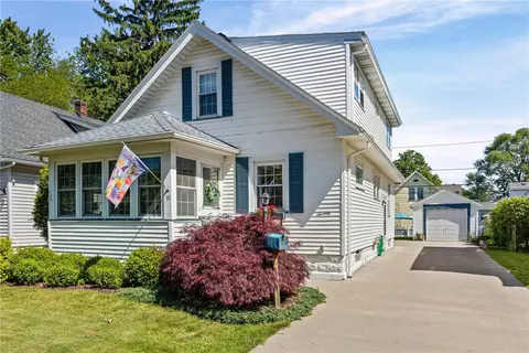70 Florence Ave, Greece, NY 14616
