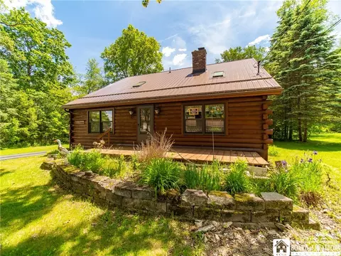 3111 Chautauqua Ave, North Harmony, NY 14710