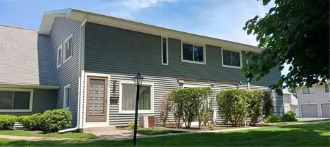868 Eastbrooke Ln, Rochester, NY 14618