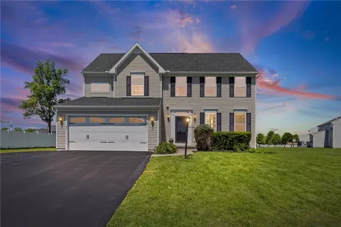 1768 Spartan Dr, Farmington, NY 14425