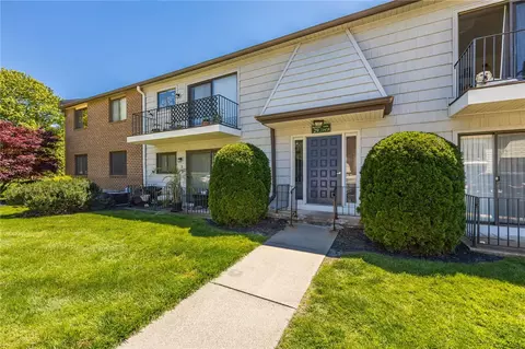 29 Great Wood Ct # -3, Perinton, NY 14450