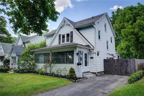 52 Edgemont Rd, Rochester, NY 14620