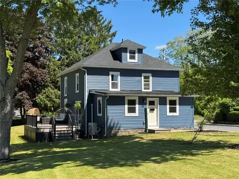 102 Angelo St, Geneva, NY 14456