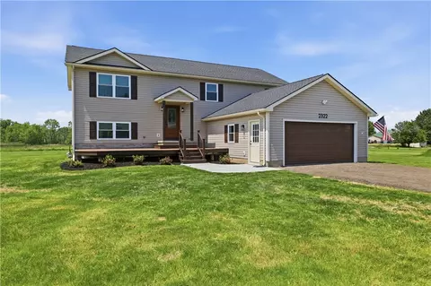 2322 Brickyard Rd, Canandaigua, NY 14424