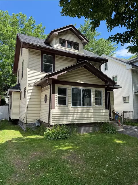 154 Furlong St, Rochester, NY 14621