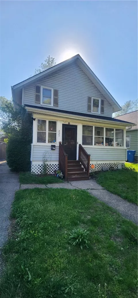 227 Westfield St, Rochester, NY 14619