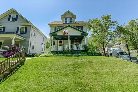 107 Parkside Ave, Rochester, NY 14609