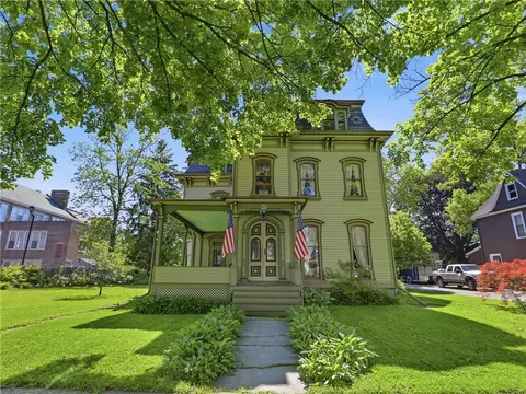 440 Park Ave, Waverly, NY 14892