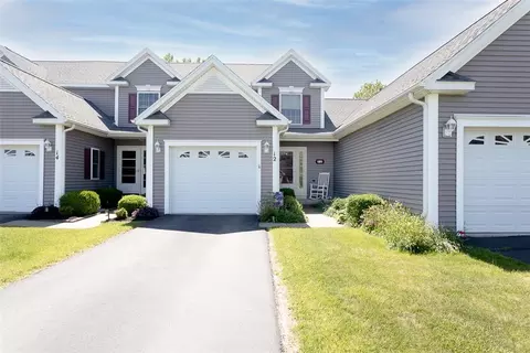 12 Hawthorn Cir, Geneseo, NY 14454