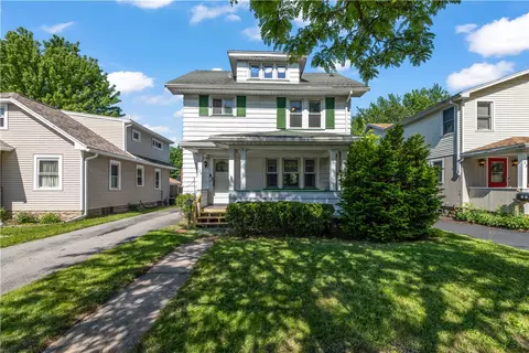 127 Castleford Rd, Greece, NY 14616