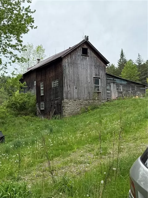 401 Painter Hill Rd, Oxford, NY 13830