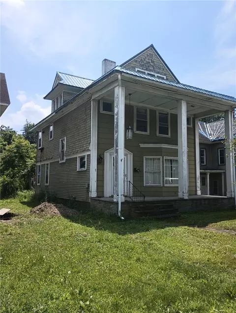 11 W Washington St, Bath, NY 14810