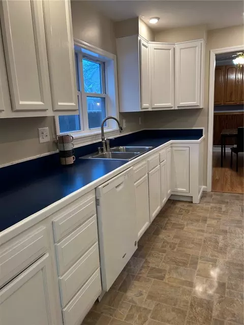 2 Mickle Pl # -4, Oneonta, NY 13820