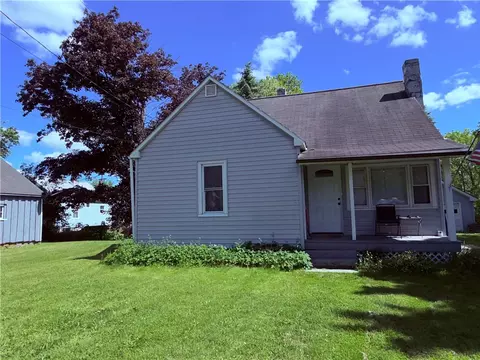 1 Demonstoy Dr, Erwin, NY 14870