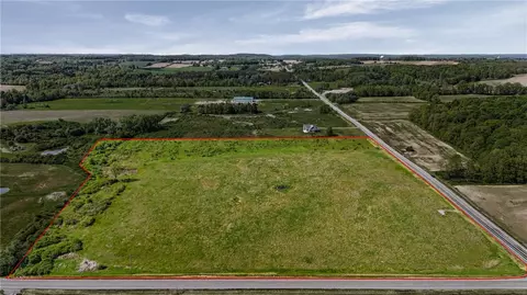 7900 Olmstead Rd, Bloomfield, NY 14469