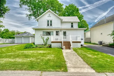 27 Martin St, Webster, NY 14580