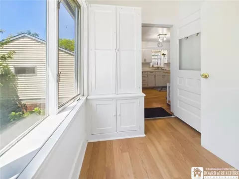 Entry Way - 903 Washington St, Olean, NY 14760 photo 5 of 6