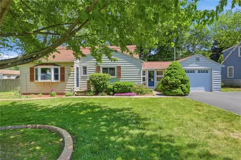 26 Valley Crest Rd, Greece, NY 14616