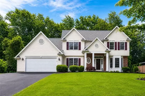 838 Houston Rd, Webster, NY 14580