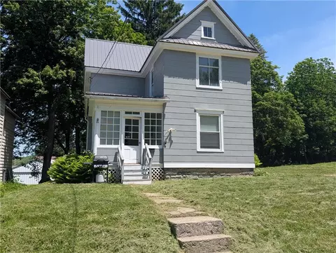 35 Lincoln Ave, Bradford, PA 16701