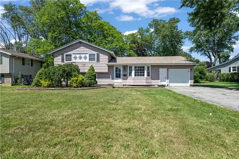 412 Wildwood Dr, Greece, NY 14616