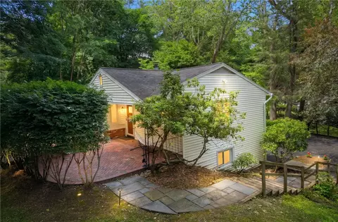 2 Red Fox Run, Perinton, NY 14534