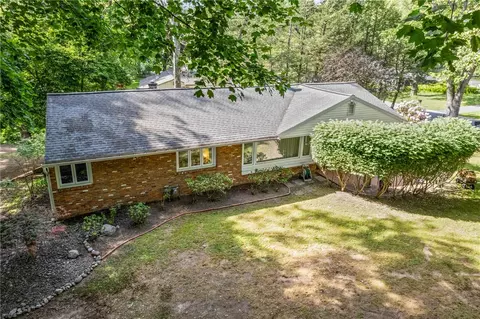 2 Red Fox Run, Perinton, NY 14534