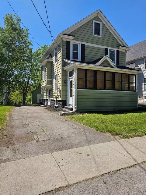 129 Pearl St, Batavia, NY 14020