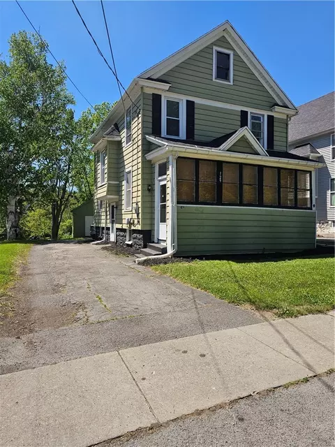129 Pearl St, Batavia, NY 14020