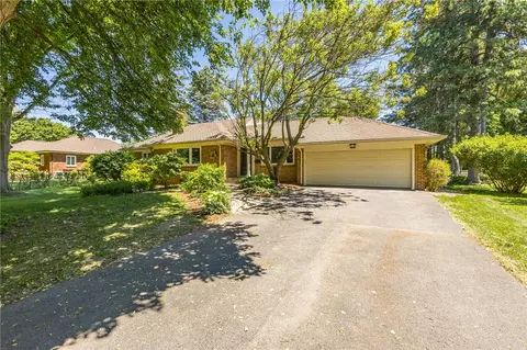 180 Overbrook Rd, Rochester, NY 14618
