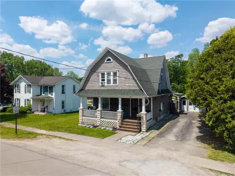 303 N Main St, Wayland, NY 14572