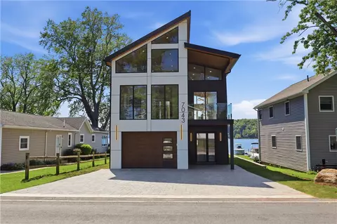 7043 Lake Bluff Rd, Huron, NY 14590