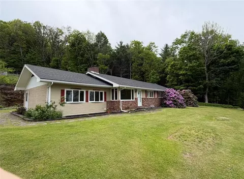 415 Cape Horn Rd, Stamford, NY 12167
