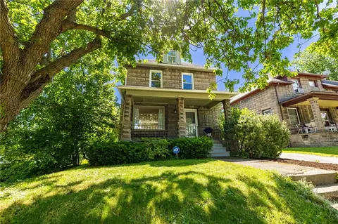 2 Nursery St, Rochester, NY 14610