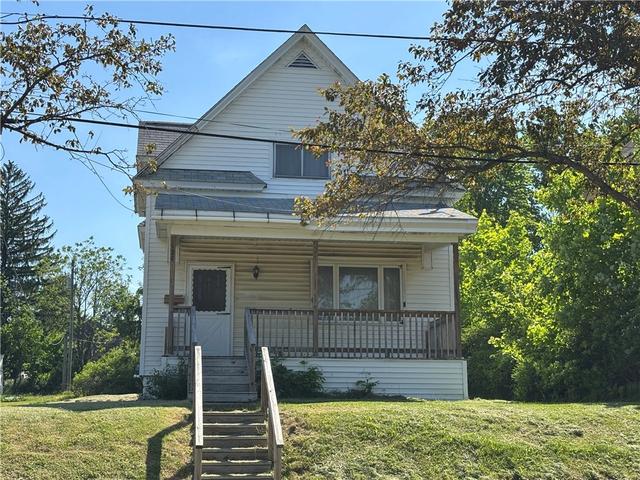 126 Hacker St, Kane, PA 16735