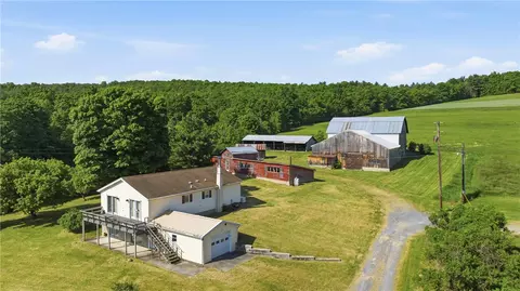 8807 W Waneta Lake Rd, Wayne, NY 14840