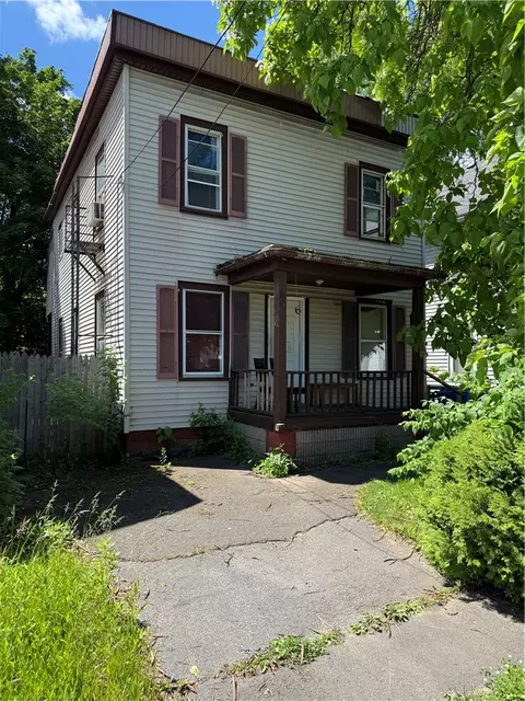659 Bay St, Rochester, NY 14609