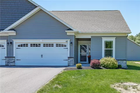 67 Timber Crk, Gates, NY 14606