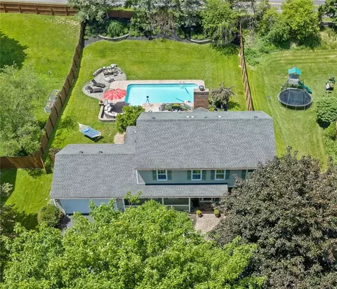 18 Wedmore Rd, Perinton, NY 14450