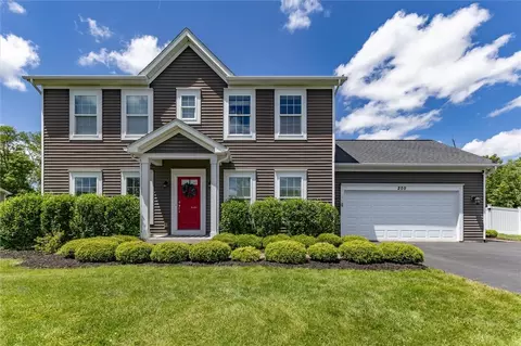 205 York Bay Trl, West Henrietta, NY 14586