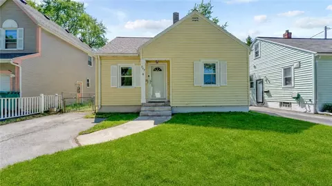 247 Ridgecrest Rd, Greece, NY 14626