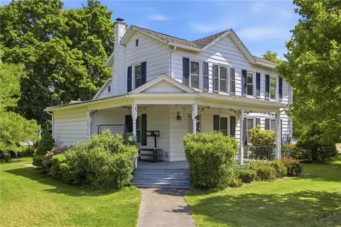 13 Warden St, Bath, NY 14810