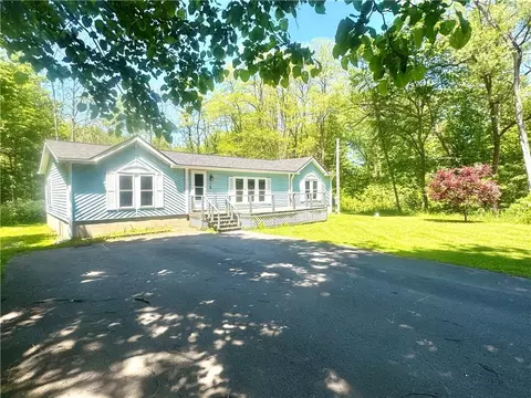533 Center Rd, Frankfort, NY 13340