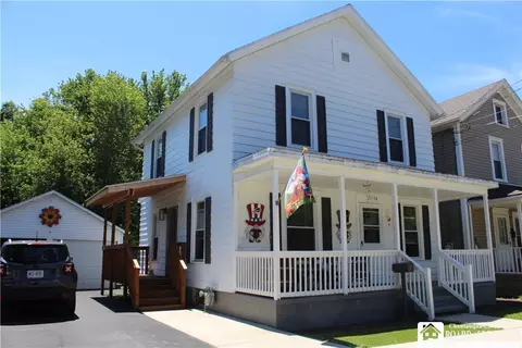 119 Eagle St, Pomfret, NY 14063